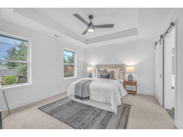 6491 Se RAMONA St A, Portland, OR 97206