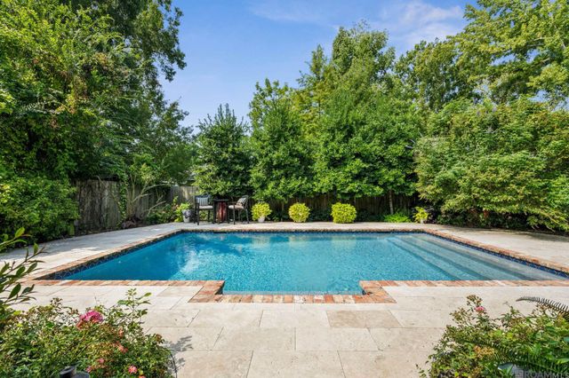 39 Stonebridge Court, Mandeville, LA 70448