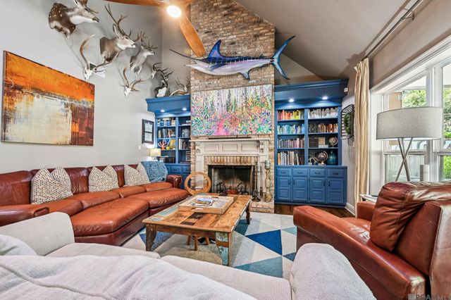 39 Stonebridge Court, Mandeville, LA 70448