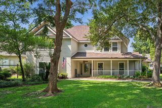 39 Stonebridge Court, Mandeville, LA 70448