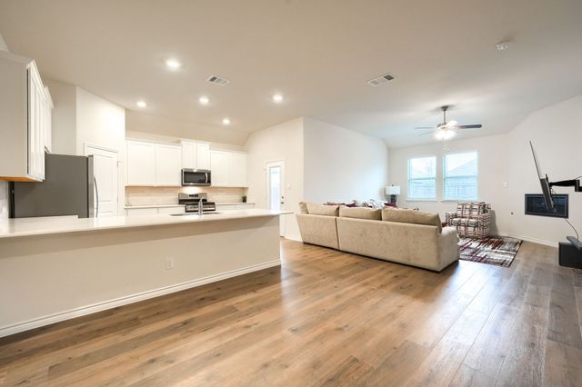 2935 Shetland Drive, Aubrey, TX 76227