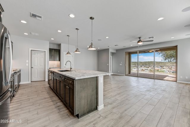 4186 PRAIRIE SCHOONER Road, Wickenburg, AZ 85390