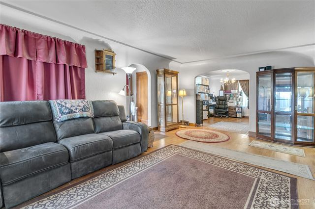 5620 Yakima Avenue, Tacoma, WA 98408