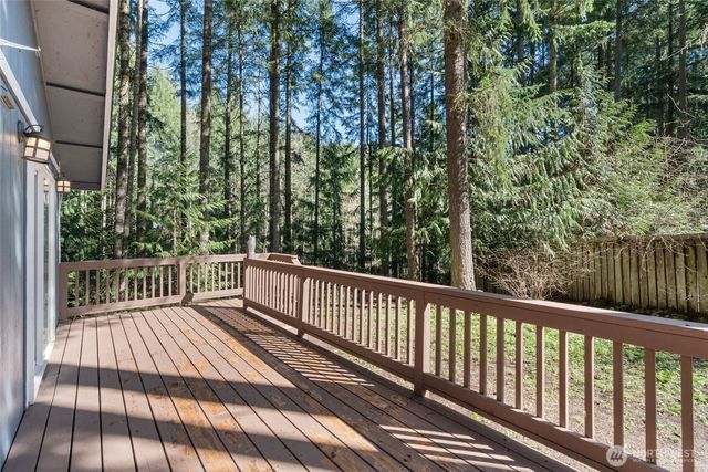 22424 Bluewater Drive SE, Yelm, WA 98597