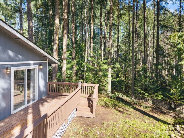 22424 Bluewater Drive SE, Yelm, WA 98597