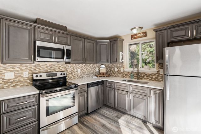 22424 Bluewater Drive SE, Yelm, WA 98597