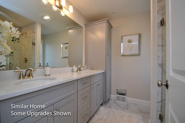 8 Taylor Circle # 12, Brentwood, NH 03833