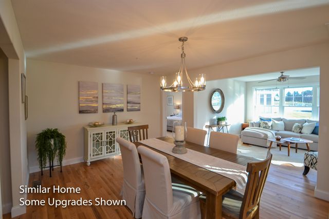 8 Taylor Circle # 12, Brentwood, NH 03833
