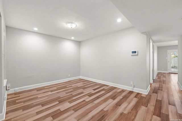 358 E TERRA ALTA DR, San Antonio, TX 78209