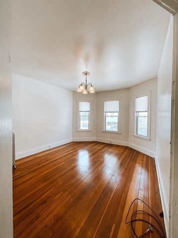 40 I St 1, Boston, MA 02127
