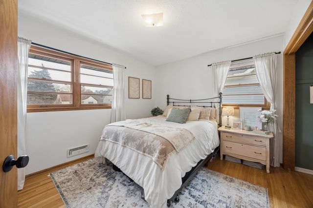 4355 Adair Avenue N, Crystal, MN 55422