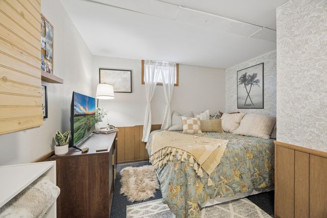 4355 Adair Avenue N, Crystal, MN 55422