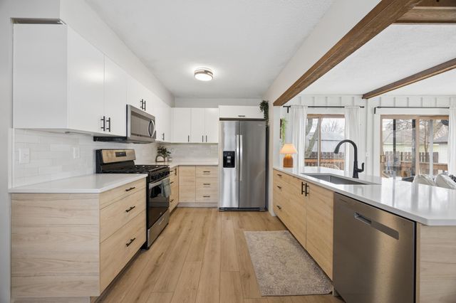 4355 Adair Avenue N, Crystal, MN 55422