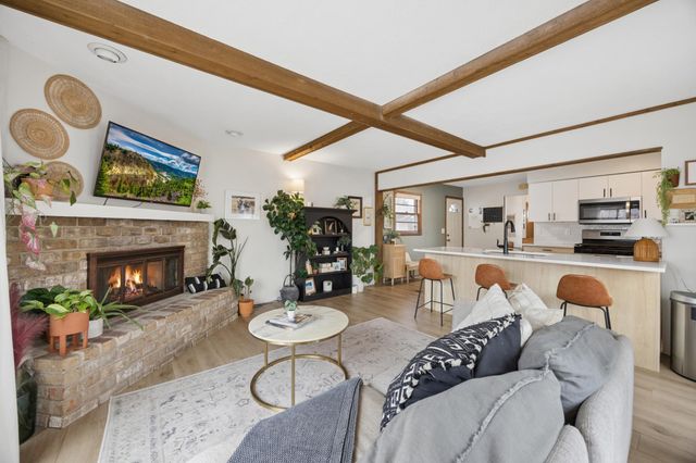 4355 Adair Avenue N, Crystal, MN 55422