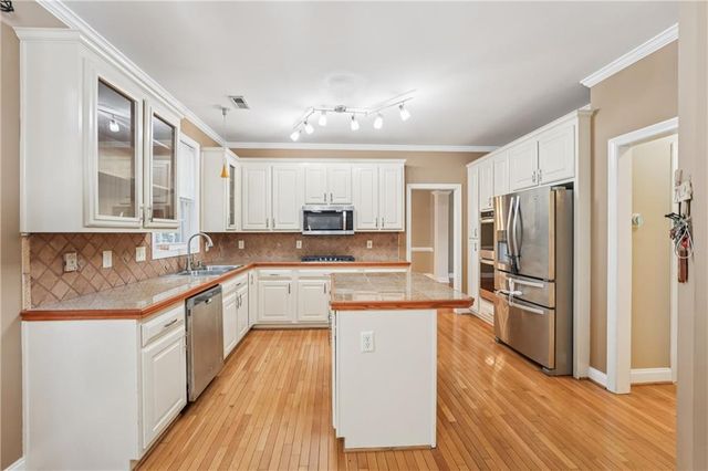 155 Matthew Way, Fayetteville, GA 30214