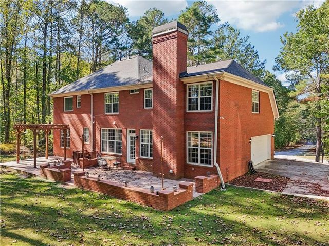 155 Matthew Way, Fayetteville, GA 30214