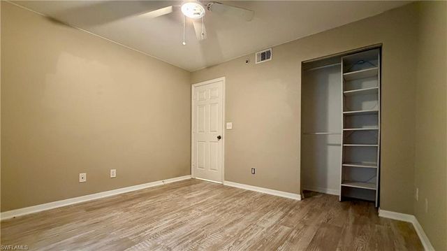9640 Victoria LN 107, Naples, FL 34109