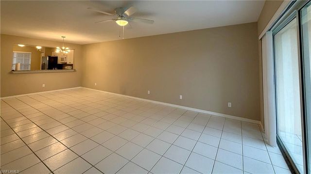 9640 Victoria LN 107, Naples, FL 34109