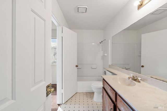 19 Parrott St, Vallejo, CA 94590