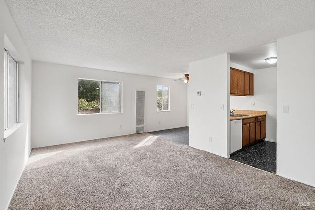 19 Parrott St, Vallejo, CA 94590