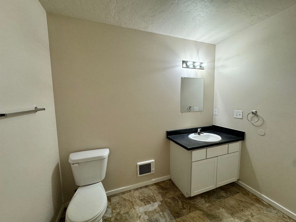 308 W 3rd St, Cheney, WA 99004 photo 12