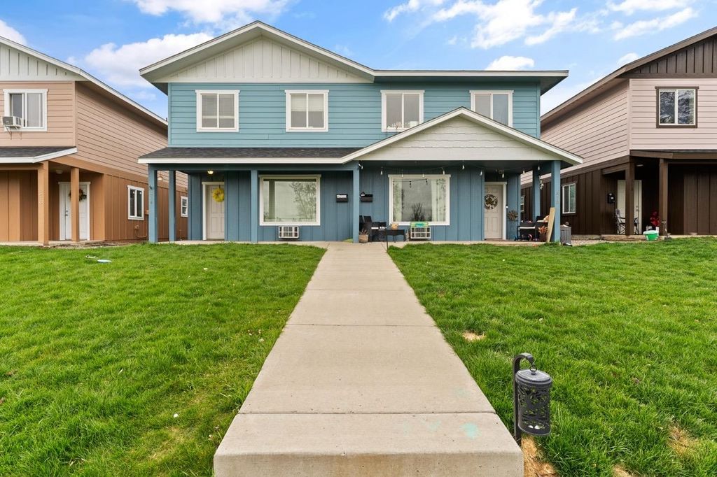 308 W 3rd St, Cheney, WA 99004 photo 3