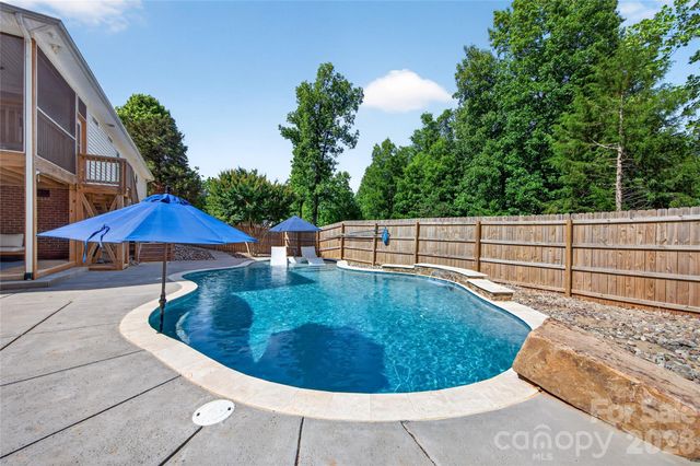 8628 Brookgreen Drive, Mint Hill, NC 28227