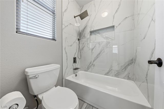 10310 Glacier Mist Avenue, Las Vegas, NV 89149