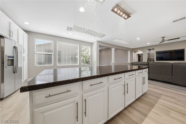 10310 Glacier Mist Avenue, Las Vegas, NV 89149