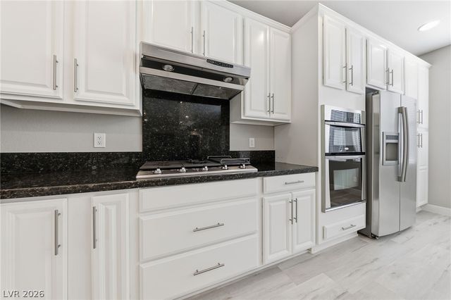 10310 Glacier Mist Avenue, Las Vegas, NV 89149