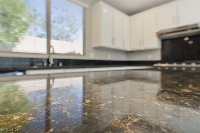 10310 Glacier Mist Avenue, Las Vegas, NV 89149