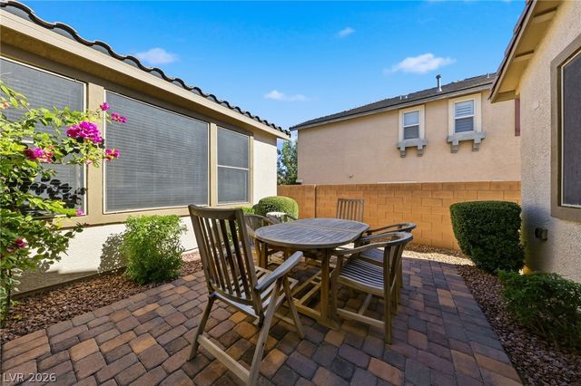 10310 Glacier Mist Avenue, Las Vegas, NV 89149