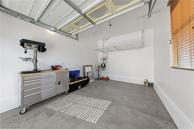 10310 Glacier Mist Avenue, Las Vegas, NV 89149