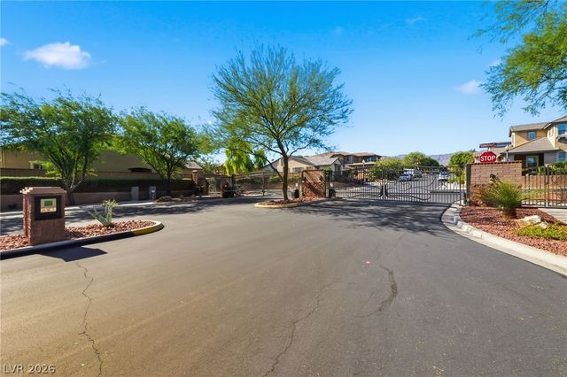 10310 Glacier Mist Avenue, Las Vegas, NV 89149