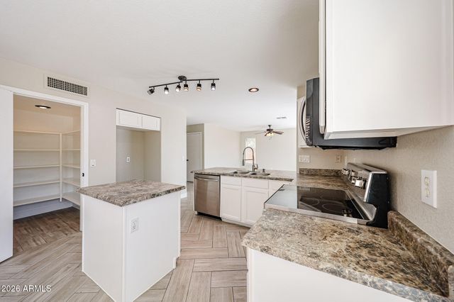 5228 N 125TH Avenue, Litchfield Park, AZ 85340