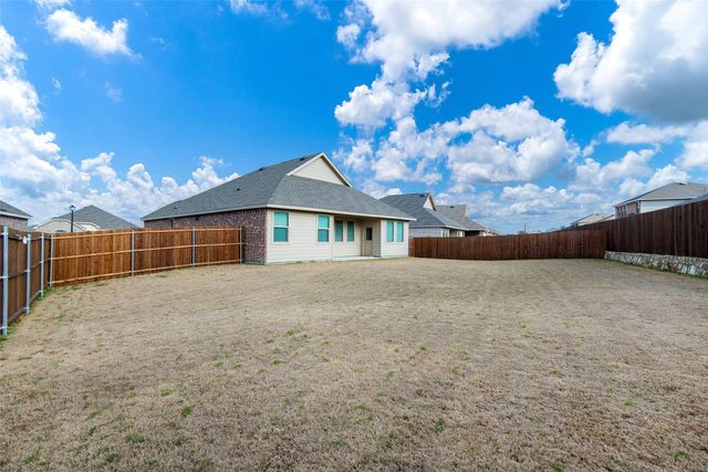 537 Robinson Way, Fate, TX 75189