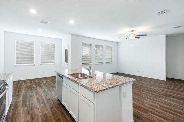 537 Robinson Way, Fate, TX 75189