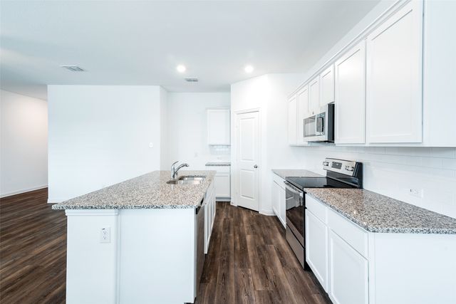 537 Robinson Way, Fate, TX 75189