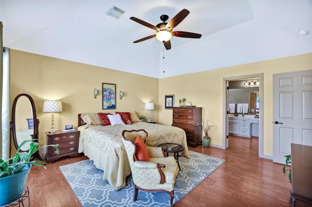 13673 Lakeside Place Drive, Willis, TX 77318