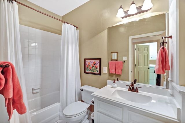 13673 Lakeside Place Drive, Willis, TX 77318