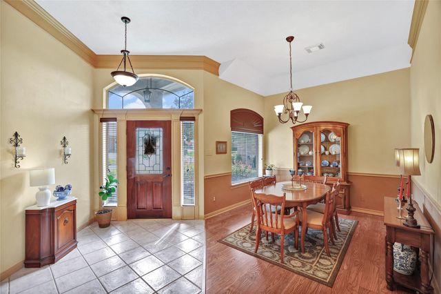 13673 Lakeside Place Drive, Willis, TX 77318