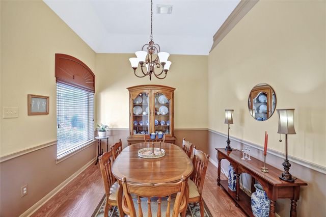 13673 Lakeside Place Drive, Willis, TX 77318