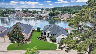 13673 Lakeside Place Drive, Willis, TX 77318
