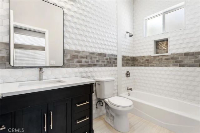 8755 Maple, Hesperia, CA 92345