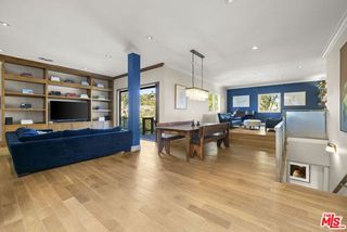 1018 N Tigertail Road, Los Angeles, CA 90049