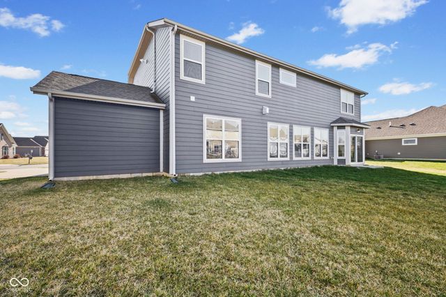 4380 Fox Hunt Drive, Bargersville, IN 46106