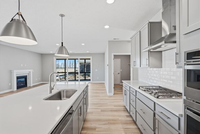 4549 Corsican Loop E, Hilliard, OH 43026