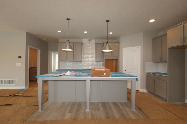 4549 Corsican Loop E, Hilliard, OH 43026