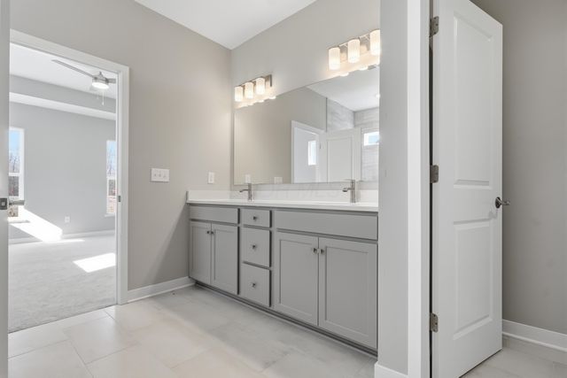 4549 Corsican Loop E, Hilliard, OH 43026