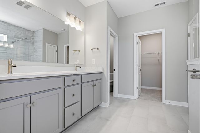 4549 Corsican Loop E, Hilliard, OH 43026